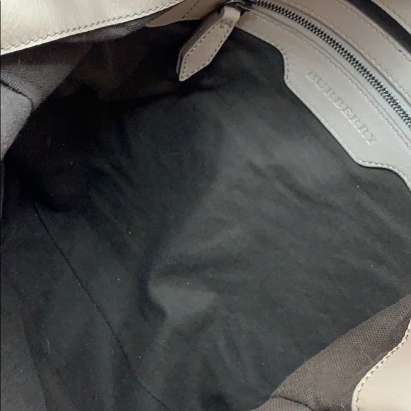 Burberry bucket bag with dustbag and tags - Picture 10 of 14